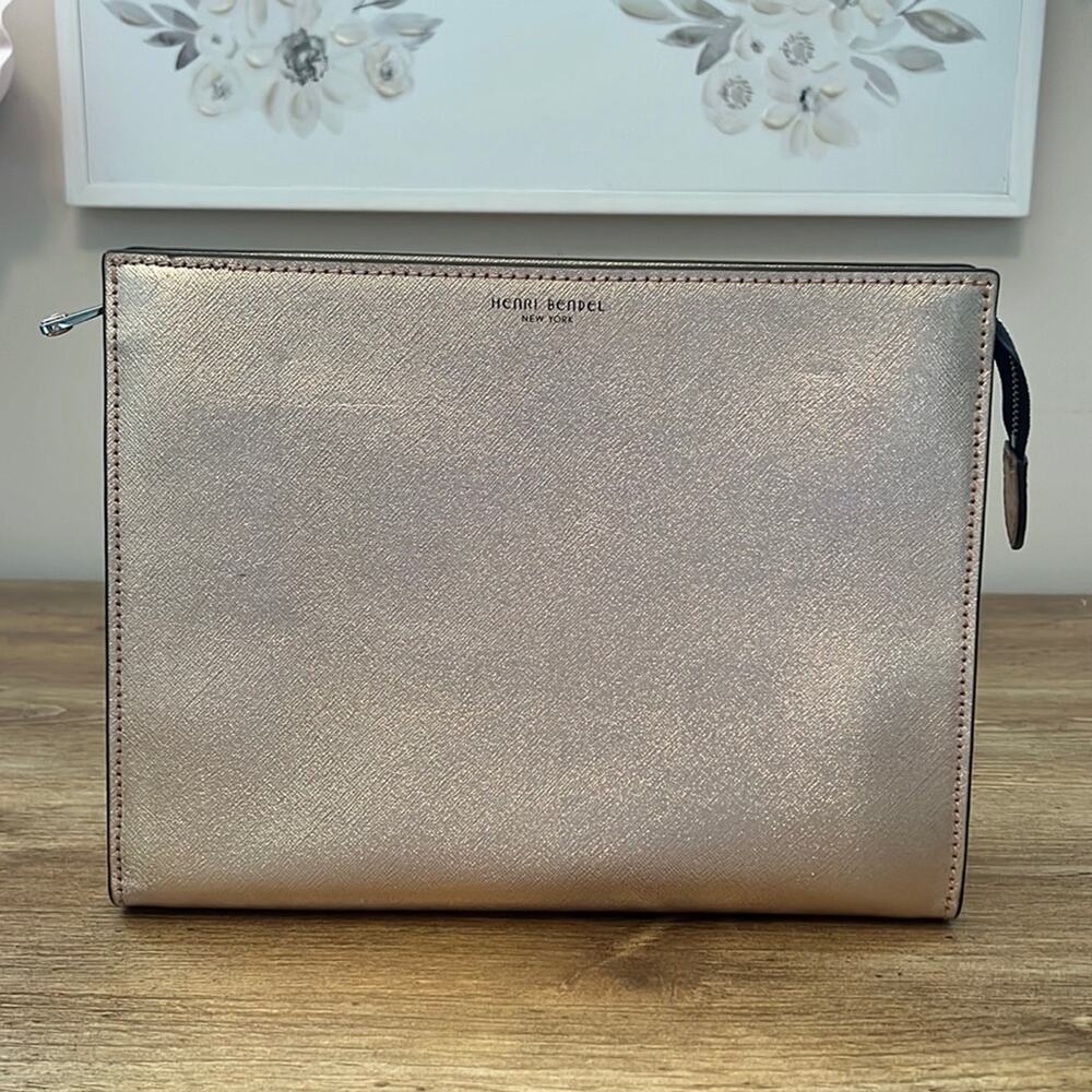 Henri Bendel West 57th Cosmetic Clutch in Rose Gold